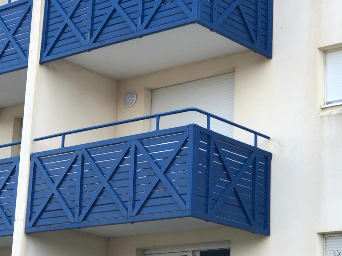 Appartement Climatise Avec Piscine & Mer Bleu Marine ลากาโน ภายนอก รูปภาพ