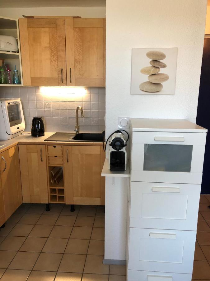 Appartement Climatise Avec Piscine & Mer Bleu Marine ลากาโน ภายนอก รูปภาพ